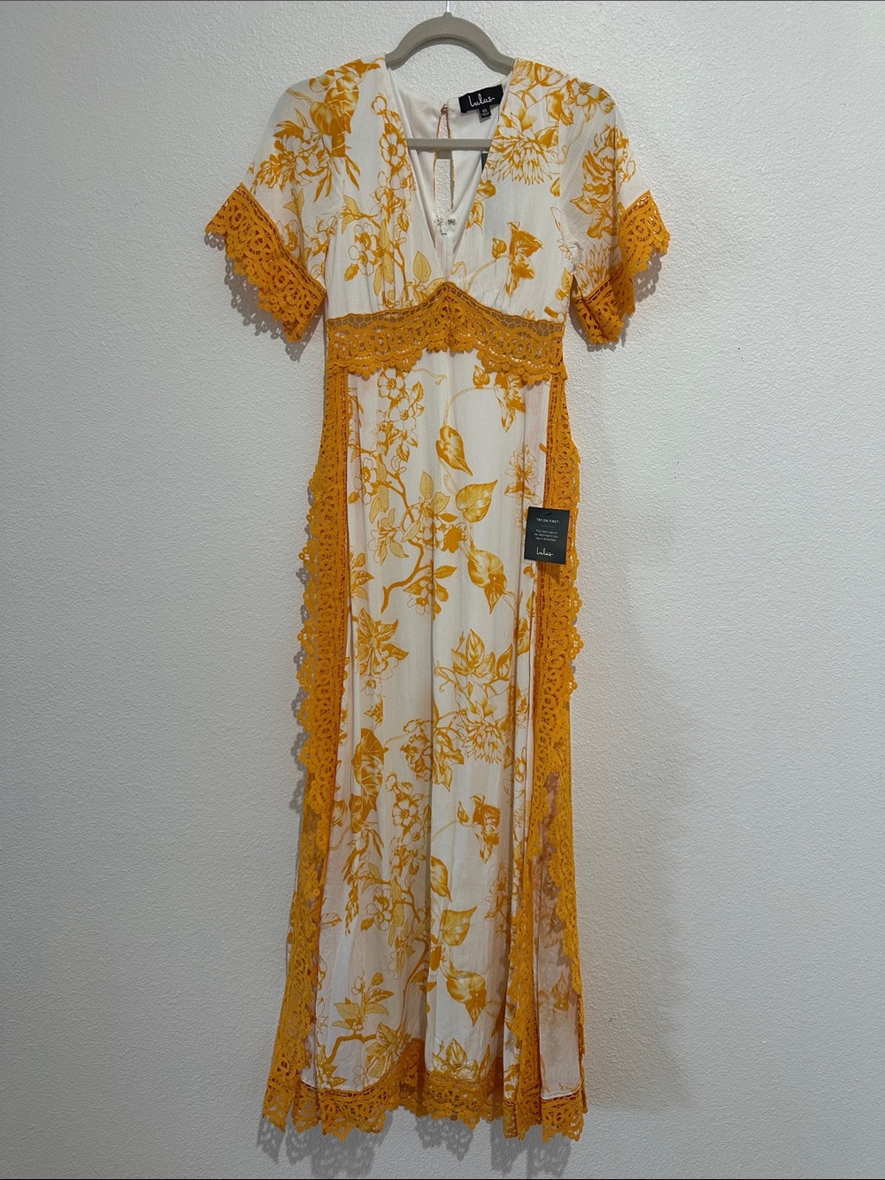 NWT! Lulu's White & Mustard Yellow Floral Lace-Trim Maxi Dress, size XS
